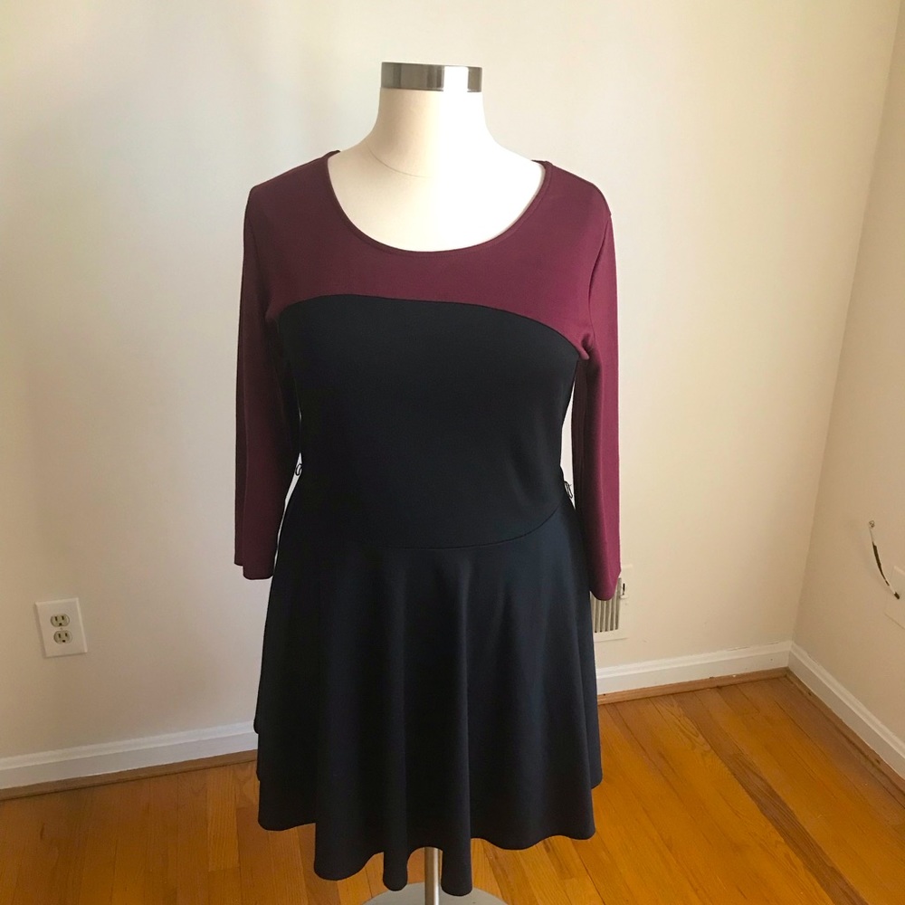 ING Maroon and Black 3X Skater-style dress